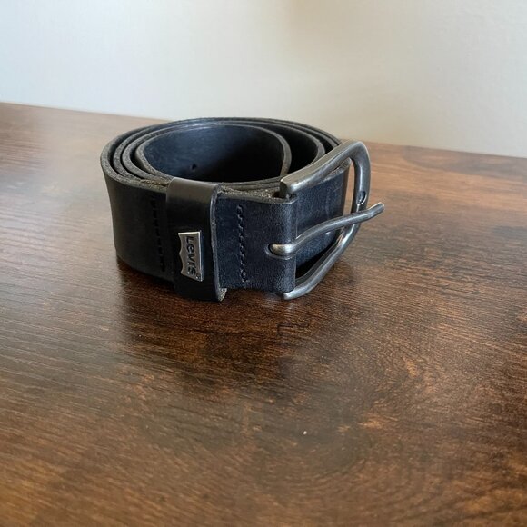 Men's Levi's Black Leather Work Belt w/Silver Buckle Size 36 Medium Dress Belt - Picture 1 of 9